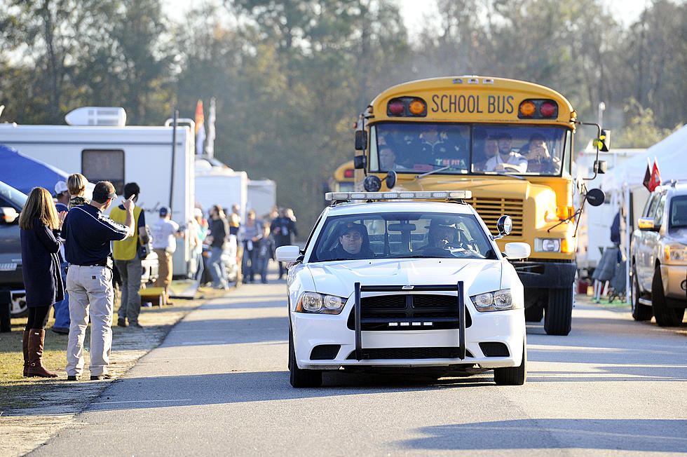 1 Dead In School Bus Wreck