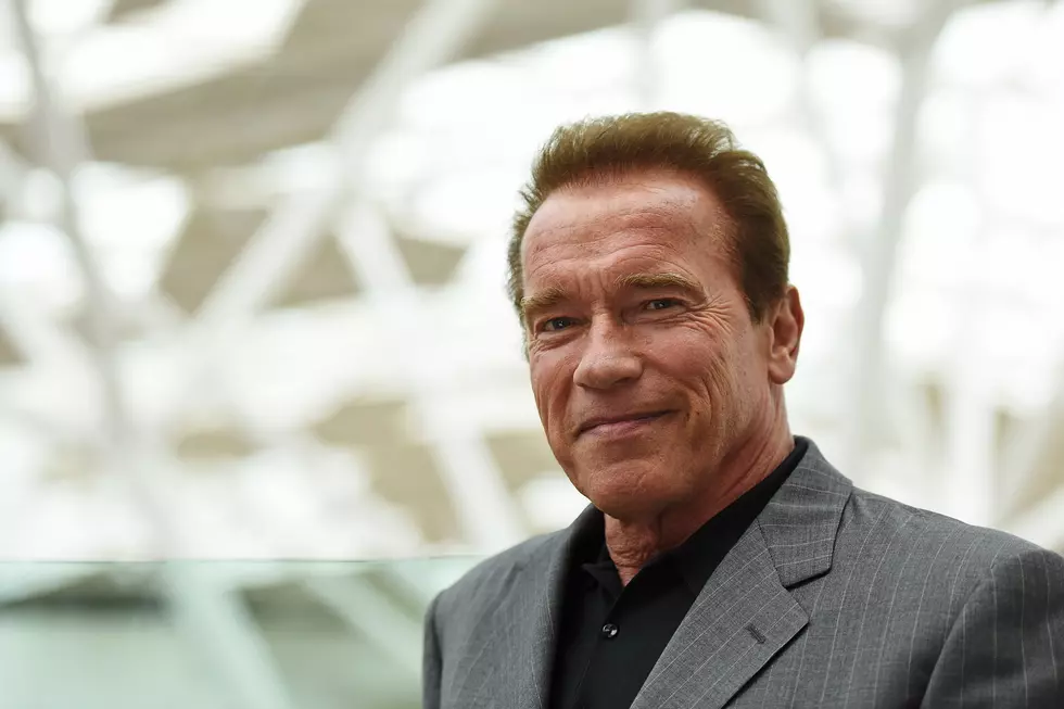 Arnold Schwarzenegger Pranks Visitors Of The Madame Toussads Wax Museum [VIDEO]