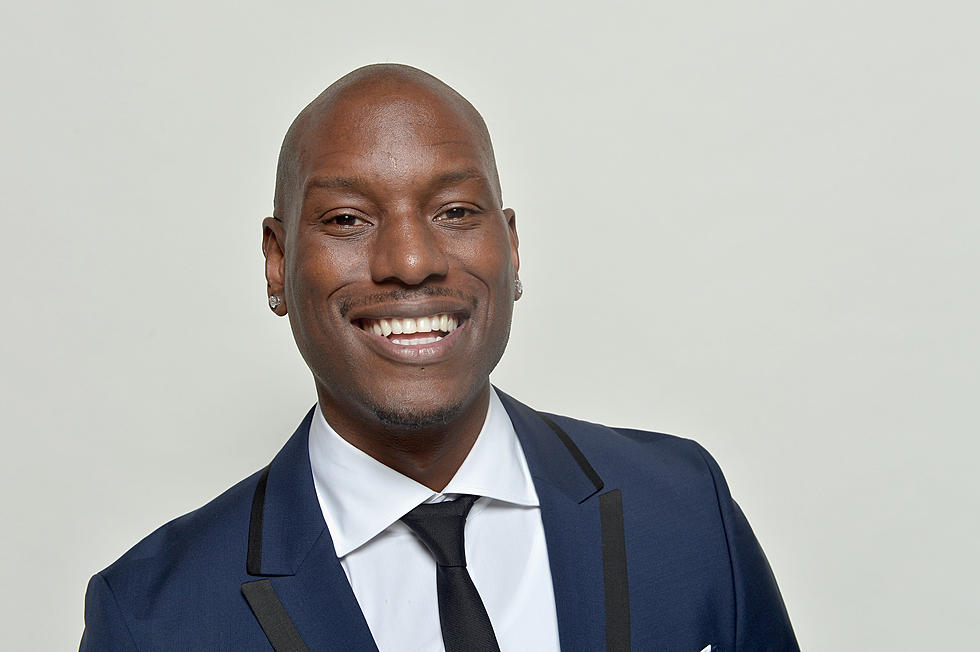 Tyrese Takes The Train In New York To Sell Album And Meet Fans [VIDEO]