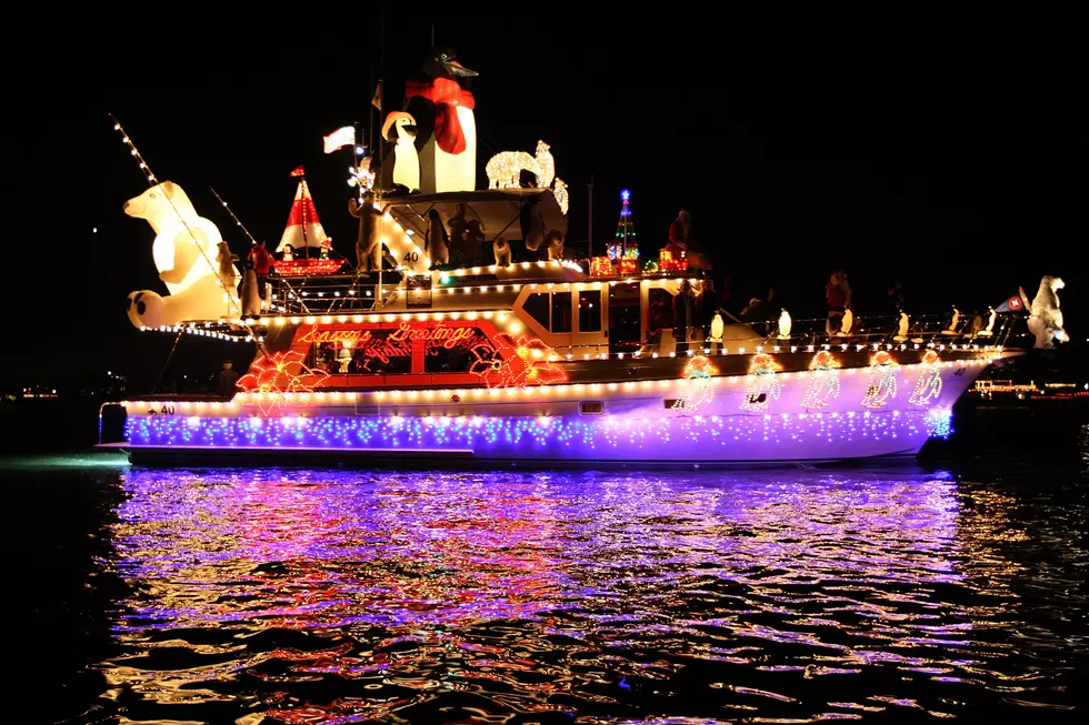 Submit Your Parade Entries for “The Light up the Lake Christmas Celebration”
