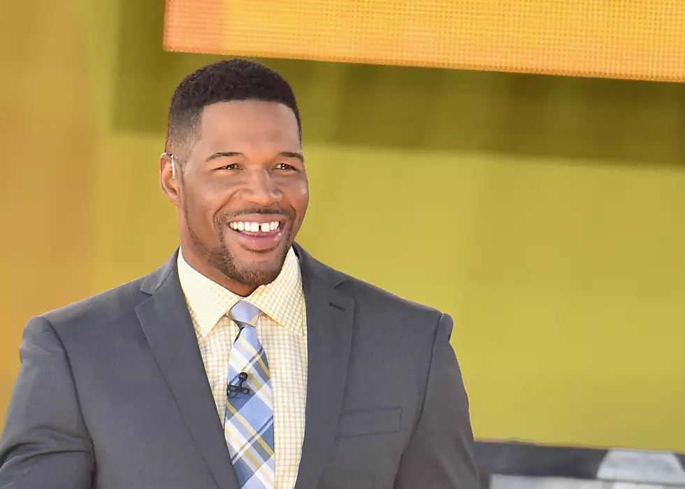 Michael Strahan Goes Fulltime and Celebrates With Usher [VIDEO]