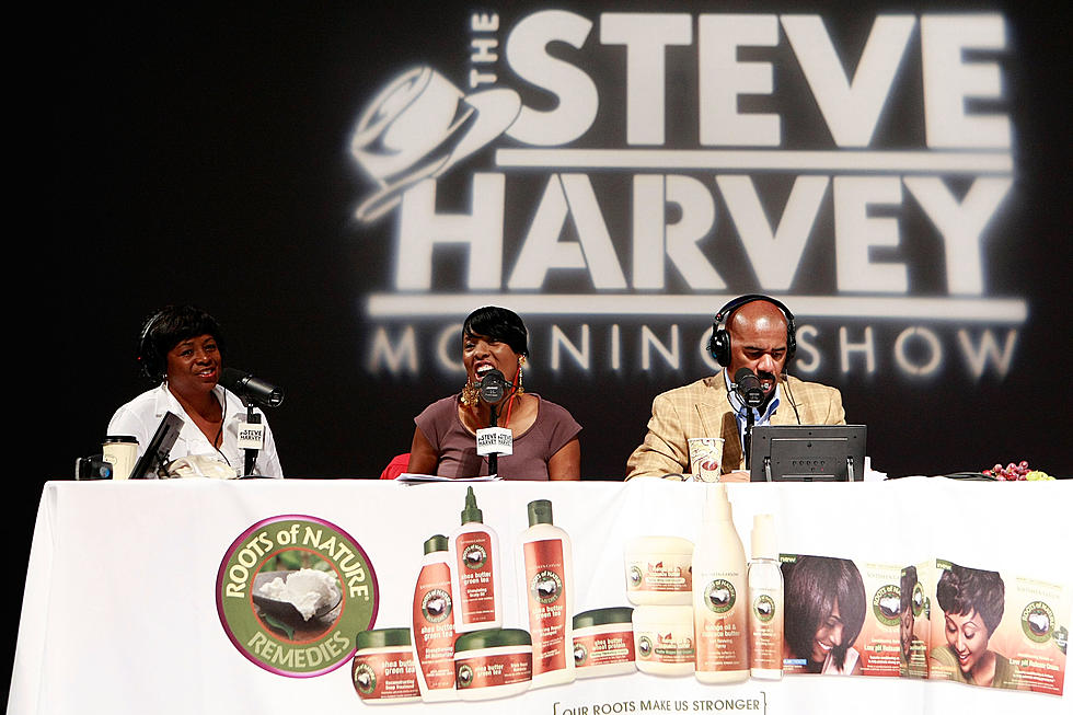 Steve Harvey Morning Show Celebrates Thanksgiving With Free Turkeys