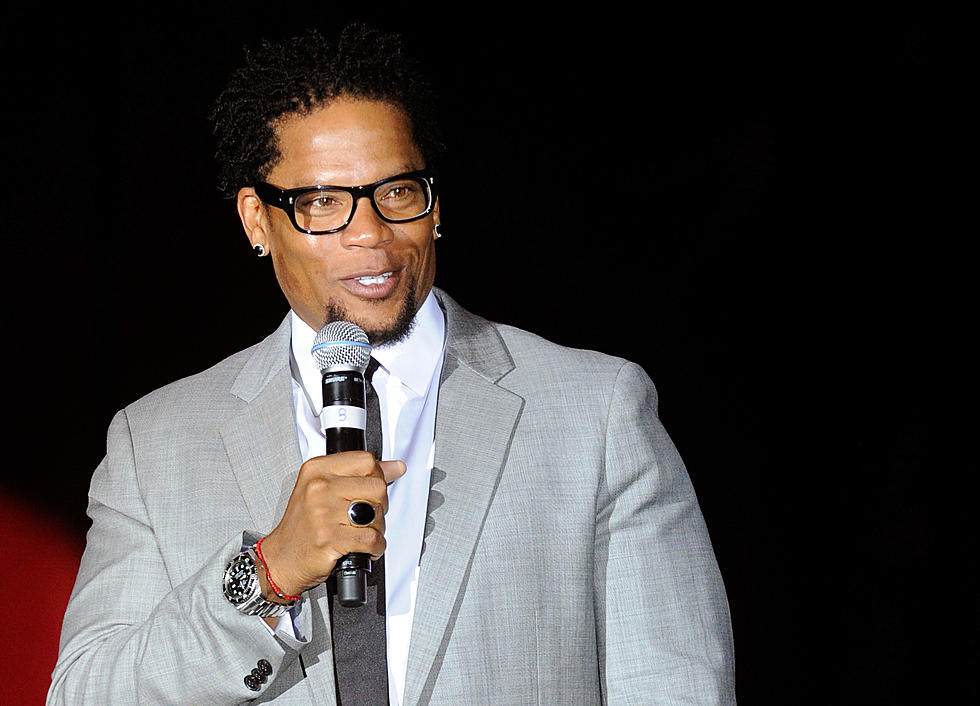 DL Hughley Scores His Own Late-Night Talk Show &#8211; Tha Wire
