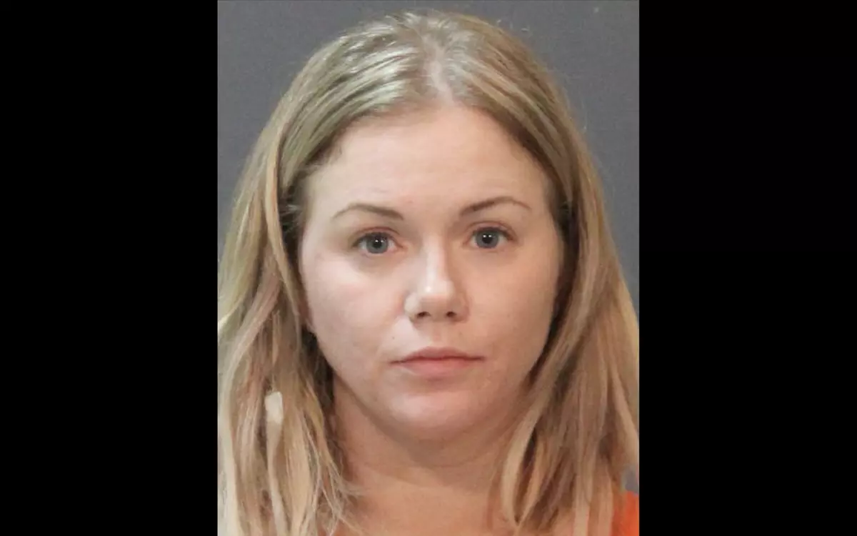Moss Bluff woman arrested for DWI 3rd after single-vehicle accident in Westlake