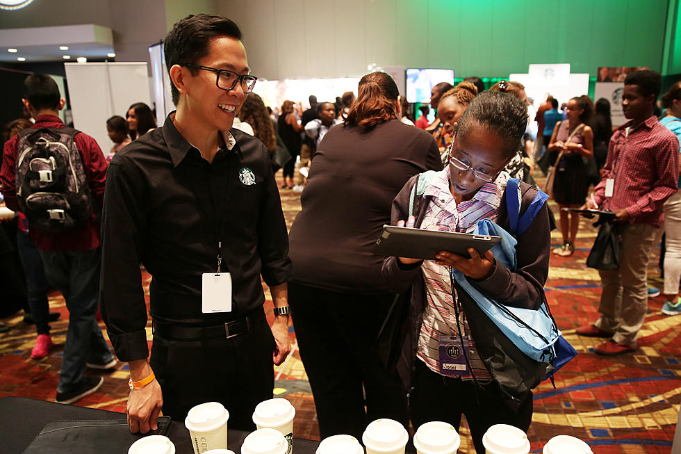 5 Reasons Why You Should Attend A  Job Fair