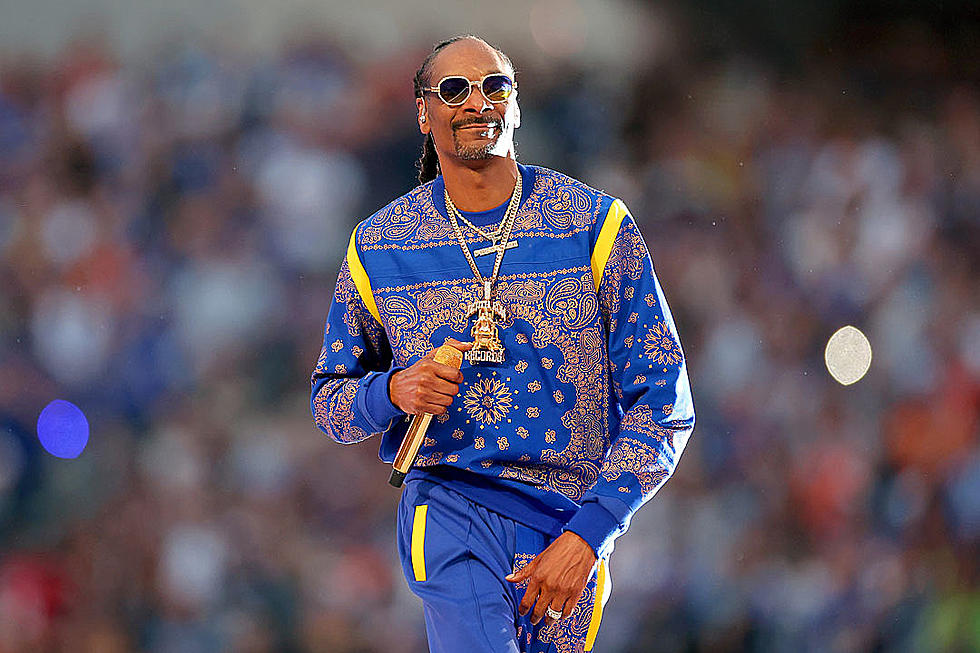 Snoop Dogg Set Up In FAKE Anti-Cop Song Scheme
