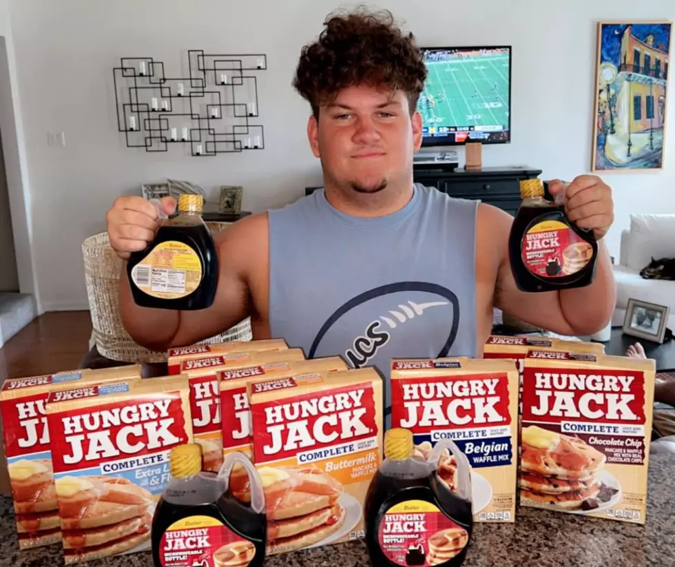 Lake Charles Football Player Gets Sweet Hook-Up From Hungry Jack!