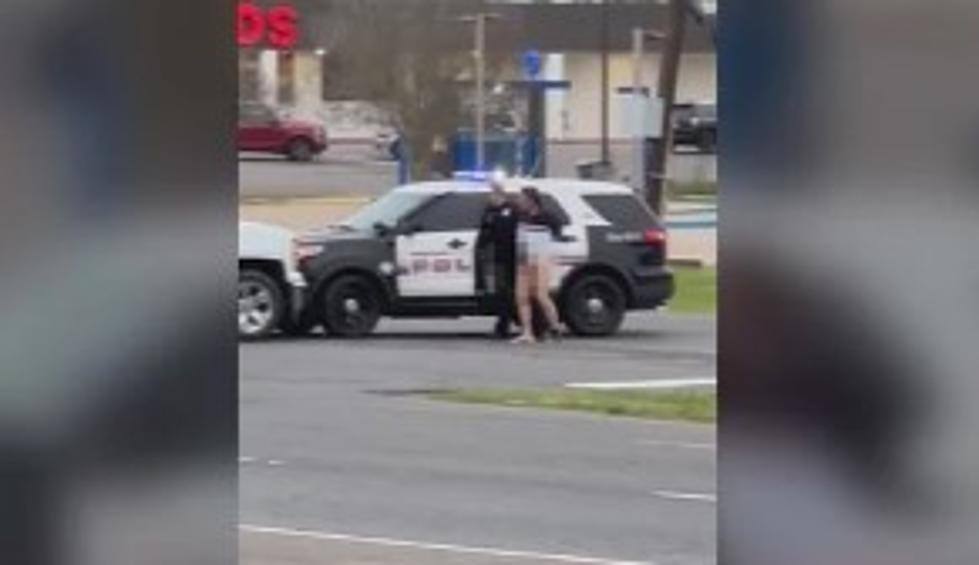 Watch This Man Run From Pineville, LAPD With No Pants [VIDEO]