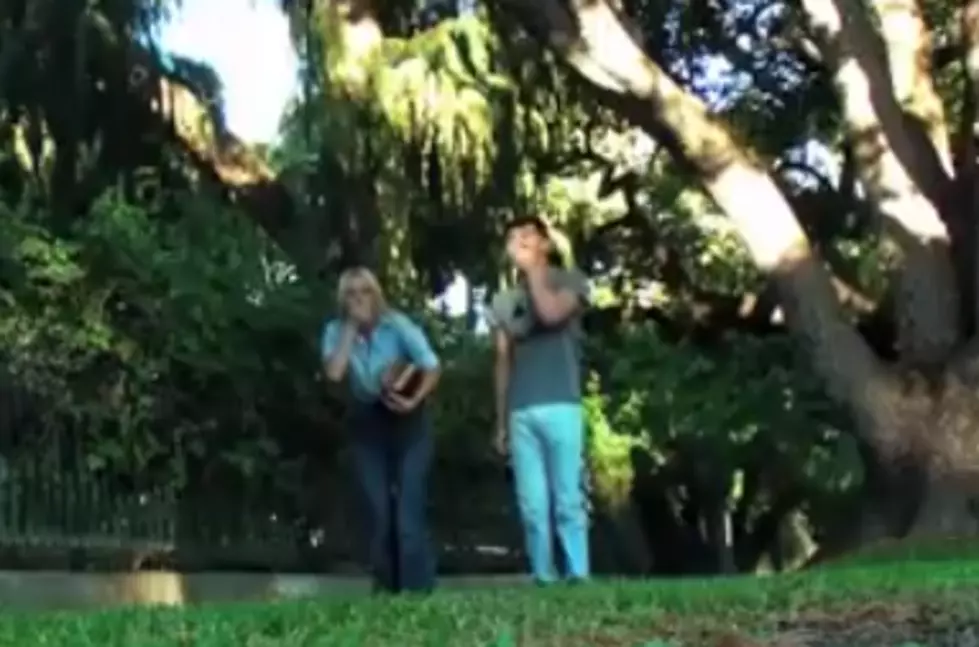 This Guy Dressed Up Like Michael Myers From The ‘Halloween’ Movies To Propose To His Girlfriend [VIDEO]