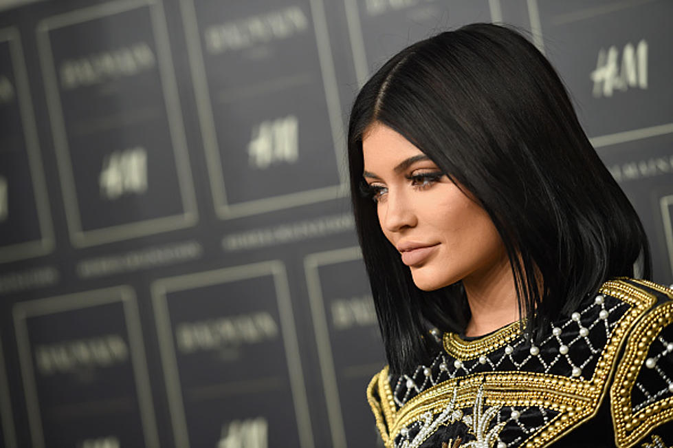 Kylie Jenner Looks Stunning Wearing Minimal Makeup in Vogue [PHOTO]
