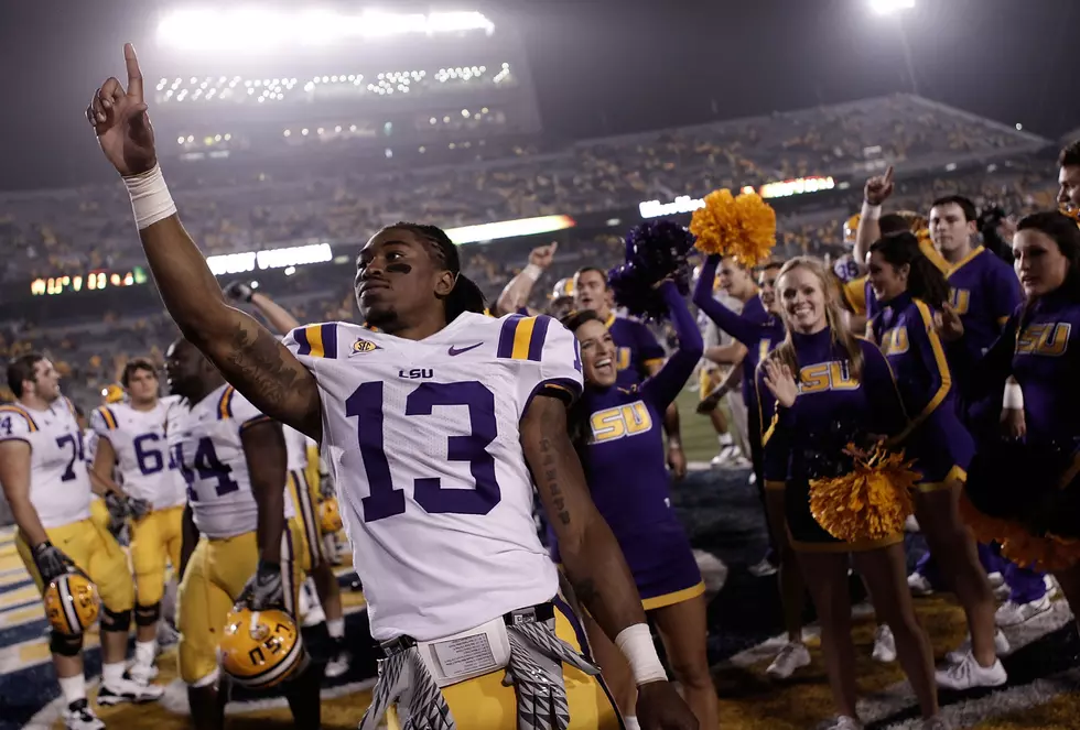 LSU Take Over No. 1 Ranking in AP; No. 2 in Coaches&#8217; Poll