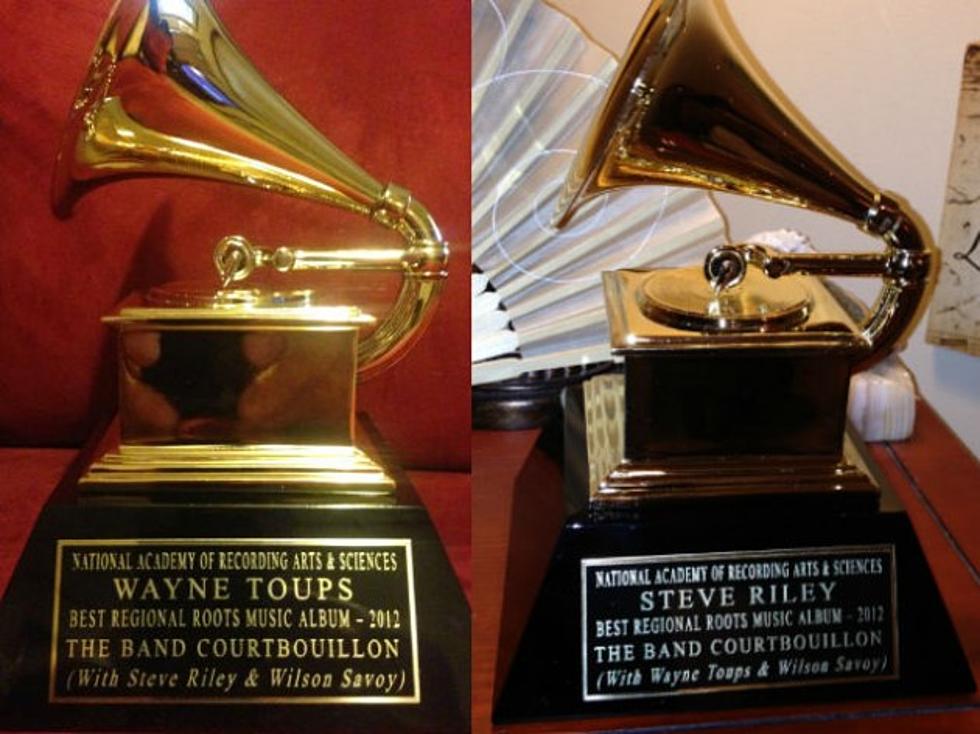 Wayne Toups, Steve Riley And Wilson Savoy &#8216;The Band Courtbouillon&#8217; Receive Their Grammy Awards [VIDEO]