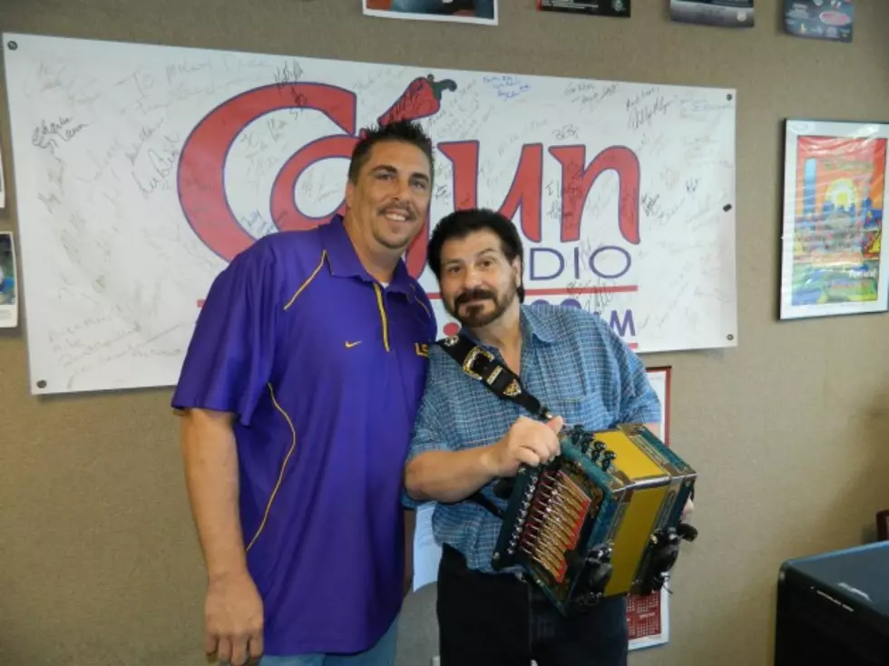 Jo-El Sonnier’s Visit To The Cajun Radio Studio [Video]