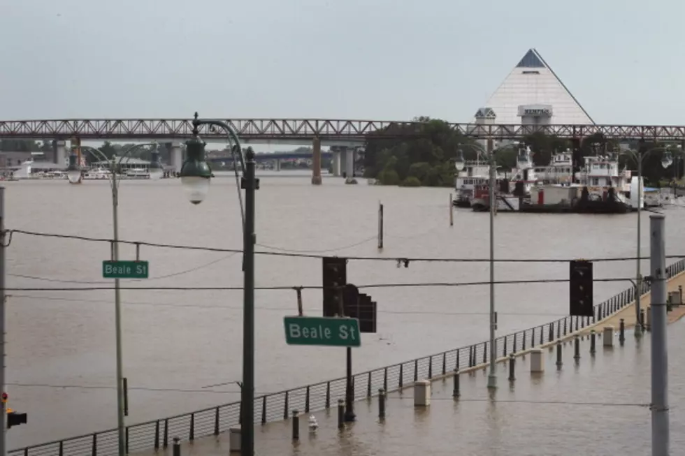 Keeping Mississippi Floodwaters Out Of New Orleans