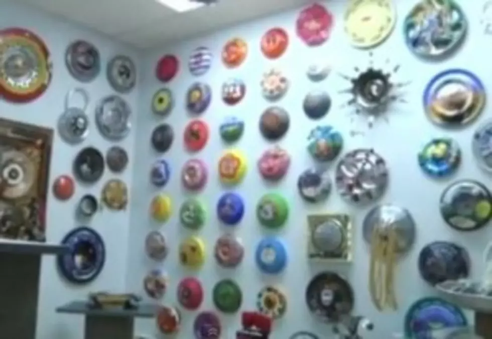 The Landfillart Project Recycles Hubcaps [Video]