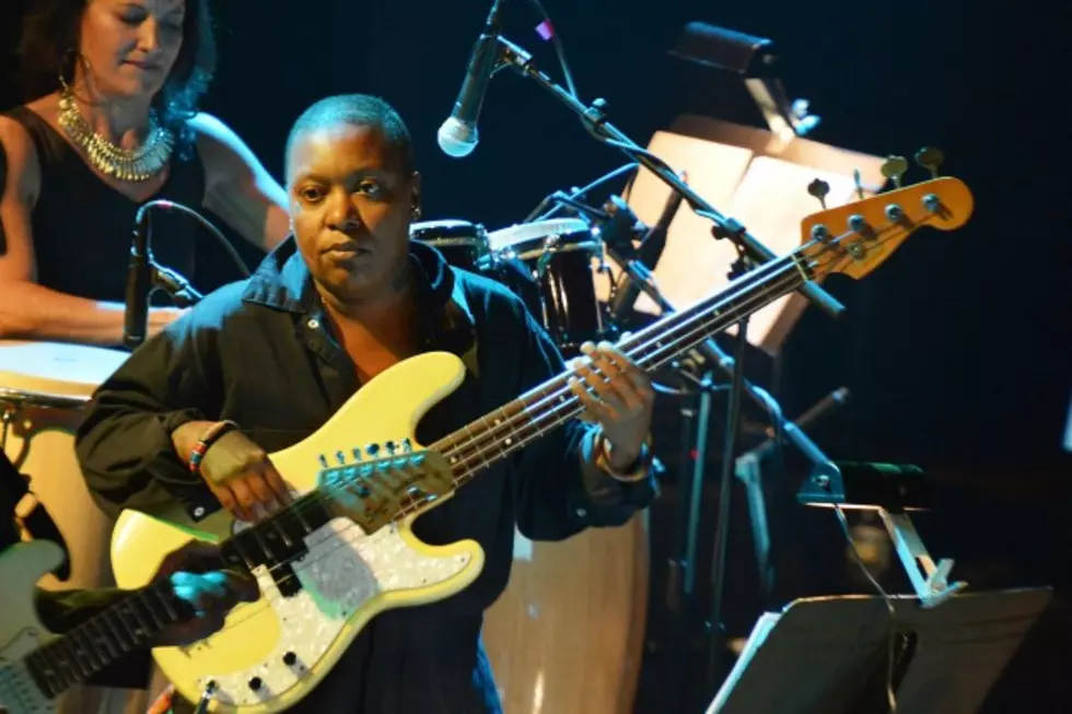 Me&#8217;shell Ndegeocello&#8217;s New Album &#8216;Comet&#8217; A Hit [REVIEW] [VIDEO]