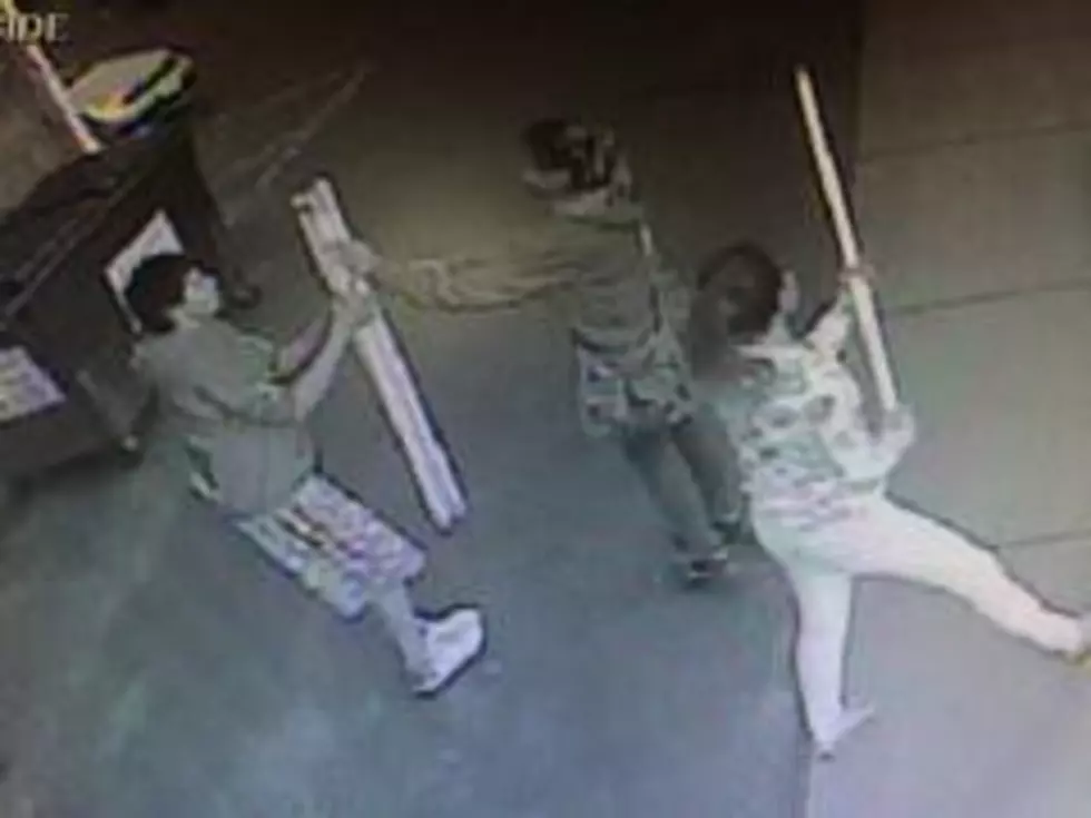 Cloquet Police Search For Fluorescent Bulb Thieves