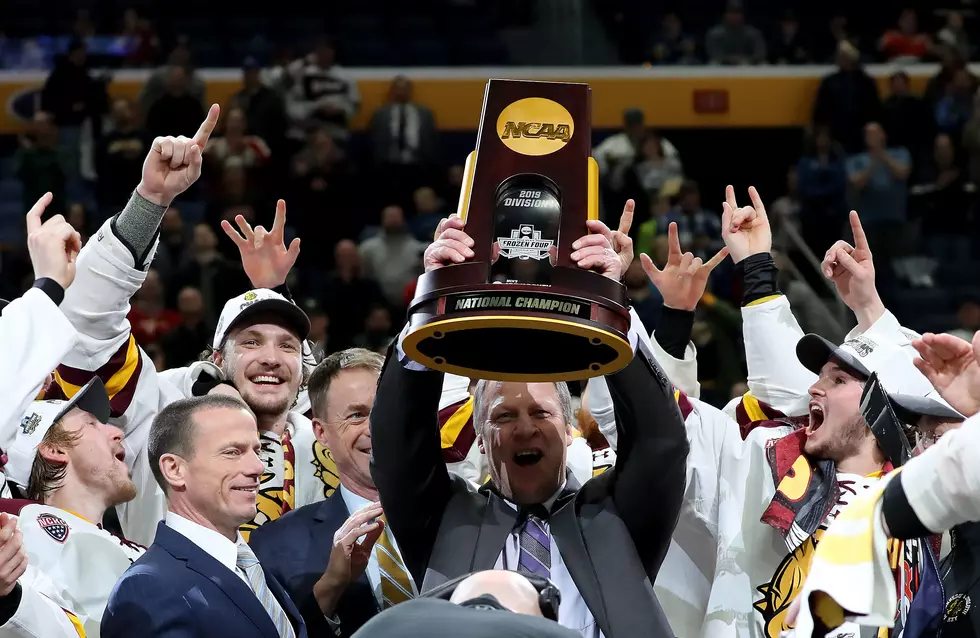 UMD Men’s Hockey Coach Scott Sandelin Signs Two Year Extension