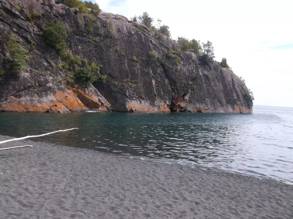 Black Beach Up The North Shore Worth The Visit