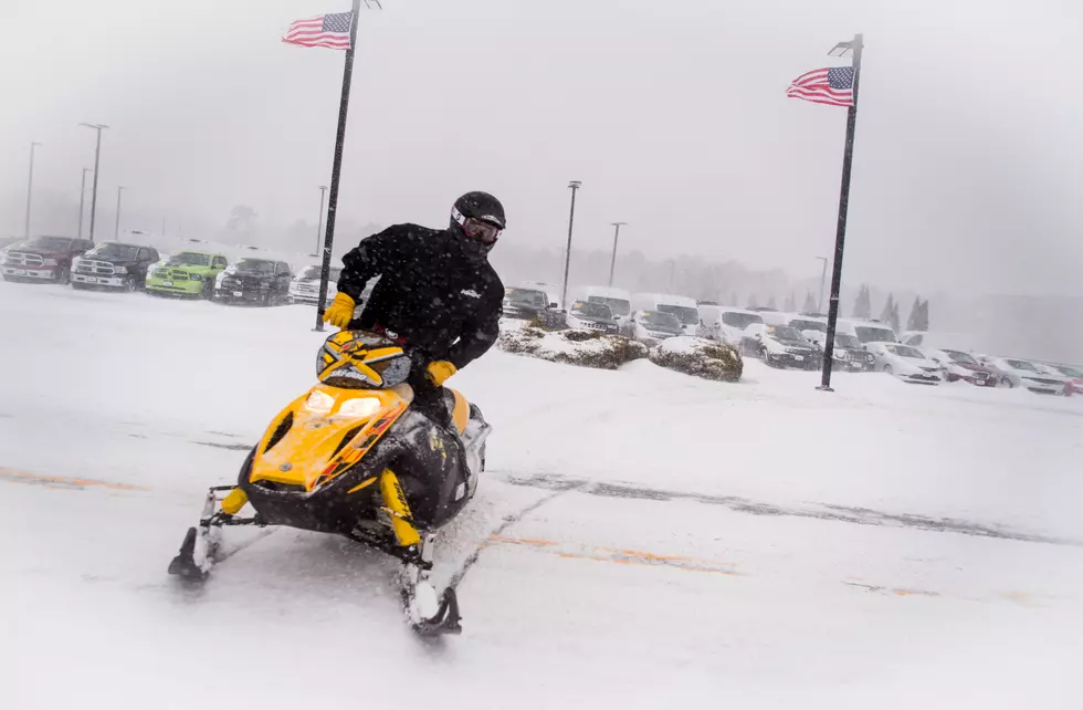 Minnesota Restaurant Offers Snowmobile Lake Delivery