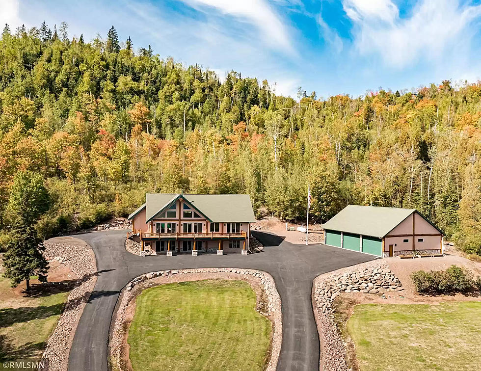 This $1.1 Million Silver Bay Home Is The Perfect Rustic North Shore Hideaway