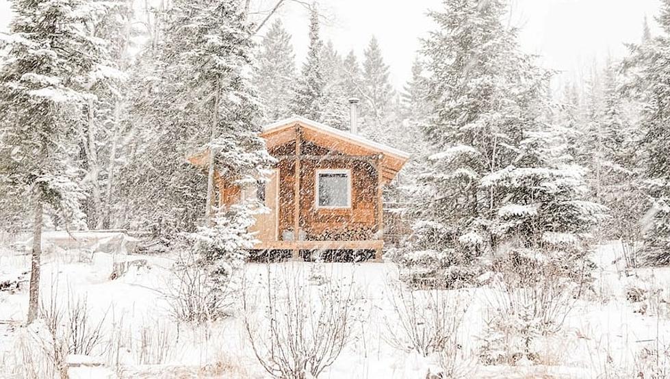 This Stunning Northern Minnesota Vacation Rental on Lake Superior Is Like Something From A Postcard
