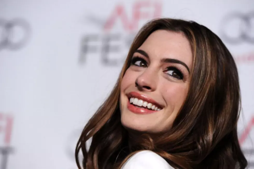 Anne Hathaway Cast as Catwoman