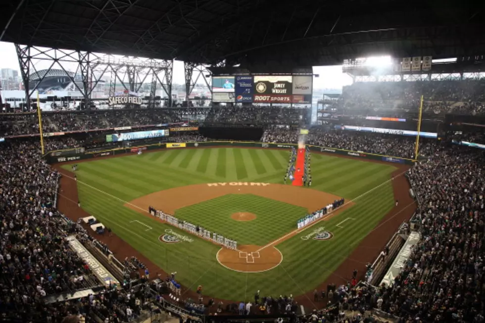 Reporter almost Barfs After Eating Ballpark Food [VIDEO]