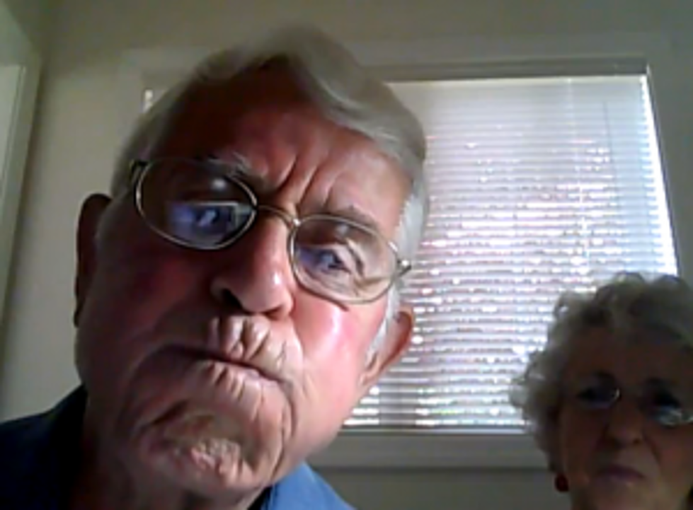 Grandpa and Grandma Attempt to Set Up a Webcam [VIDEO]