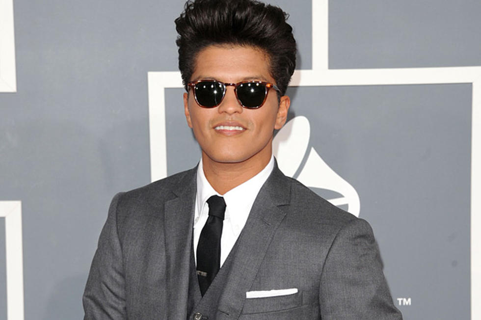 Bruno Mars Brings Rat Pack Style to the Stage at 2012 Grammy Awards