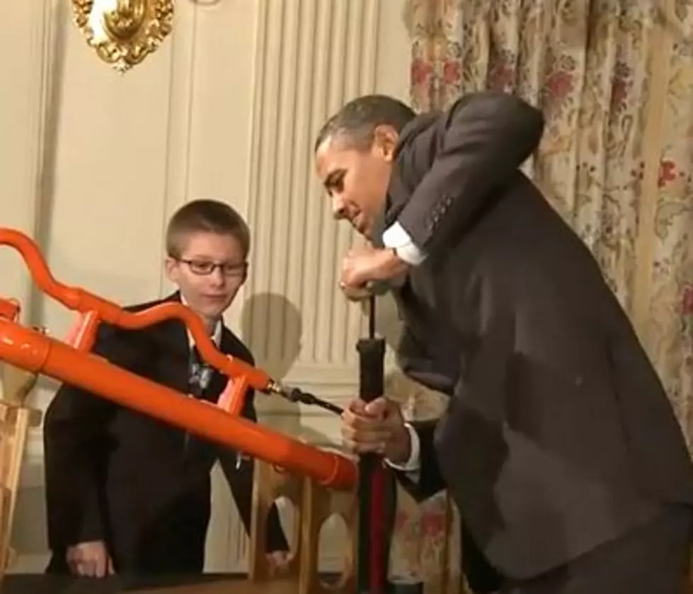 President Obama Shoots a Marshmallow Cannon Inside the White House [VIDEO]