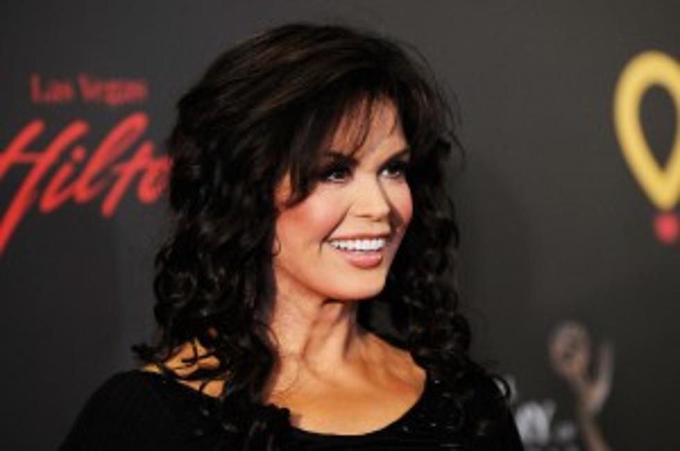 Marie Osmond Pees Herself On Stage [VIDEO]