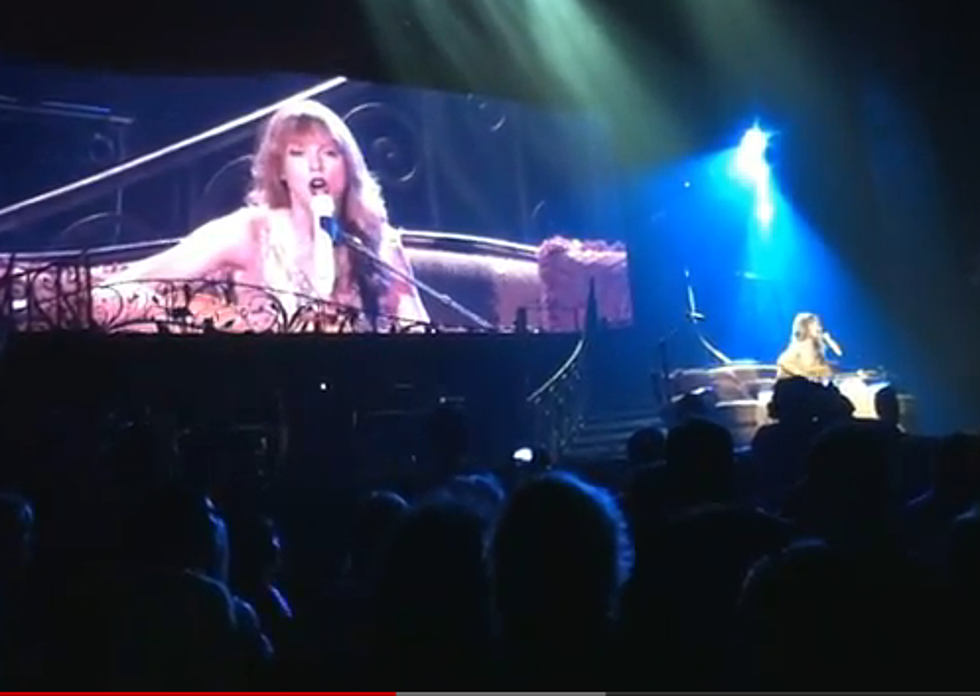 Taylor Swift Performs “Eyes Open” from “The Hunger Games” [VIDEO]