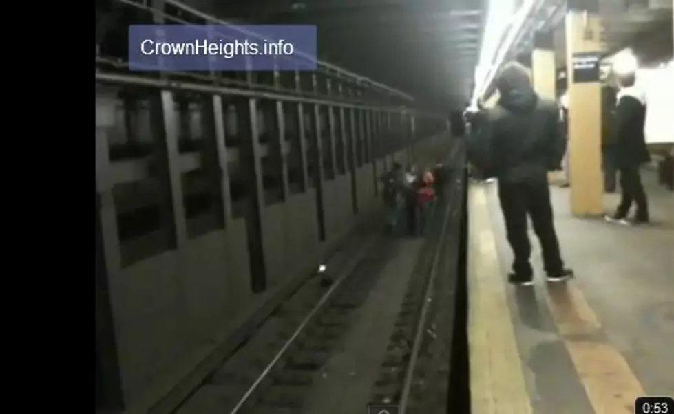 Kids Play A Game Of Chicken On Suway Tracks [VIDEO]
