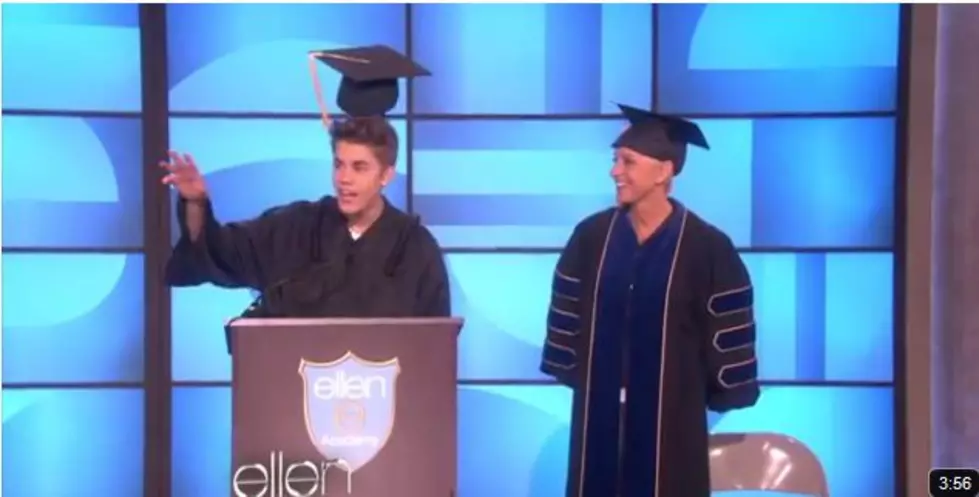 Justin Biebers Graduation Ceremony [VIDEO]