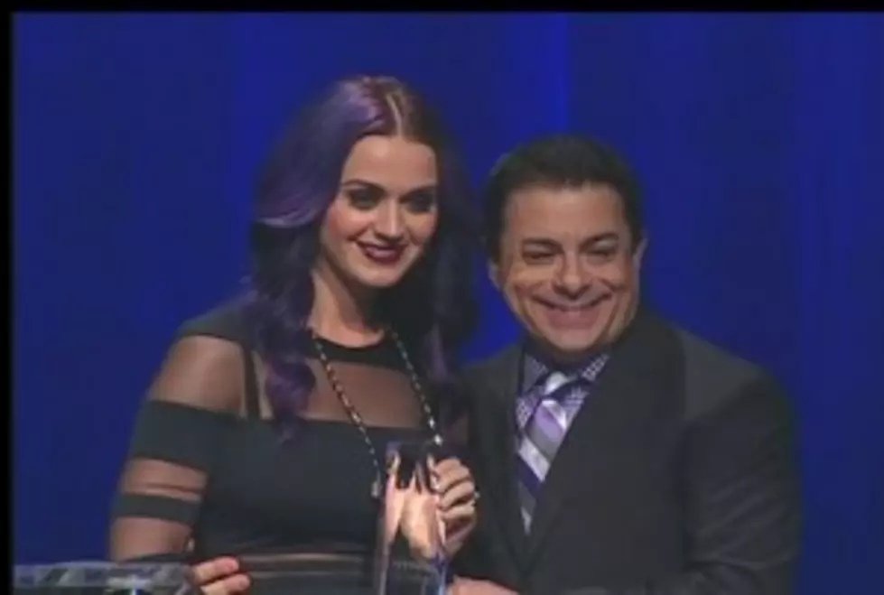Katy Perry Get&#8217;s Sassy, During Acceptance Speech at NARM Awards [VIDEO]