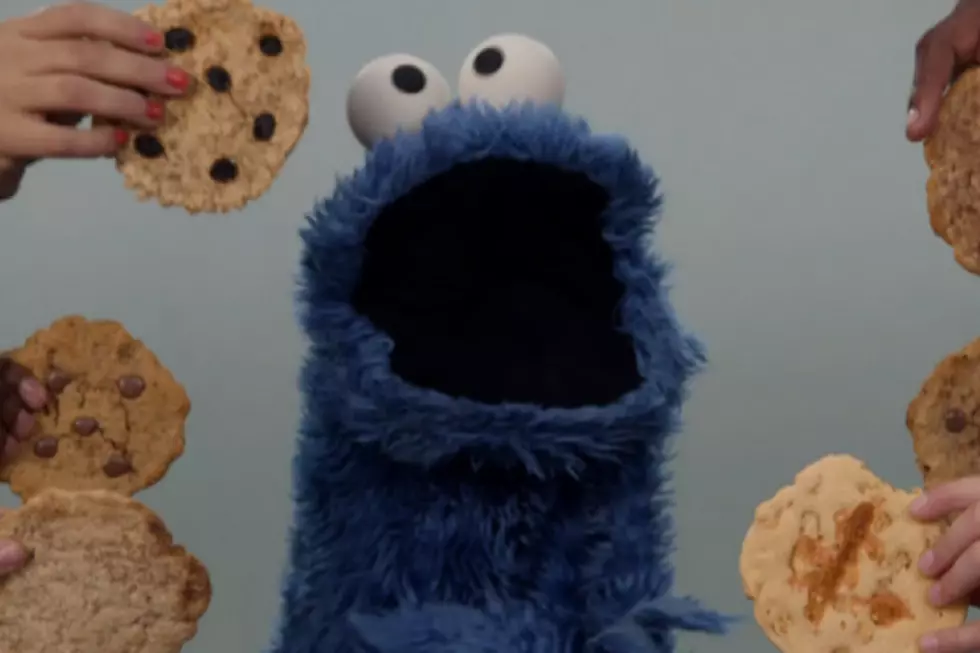 Sesame Street’s Cookie Monster Sings “Call Me Maybe” Parody Song [VIDEO]