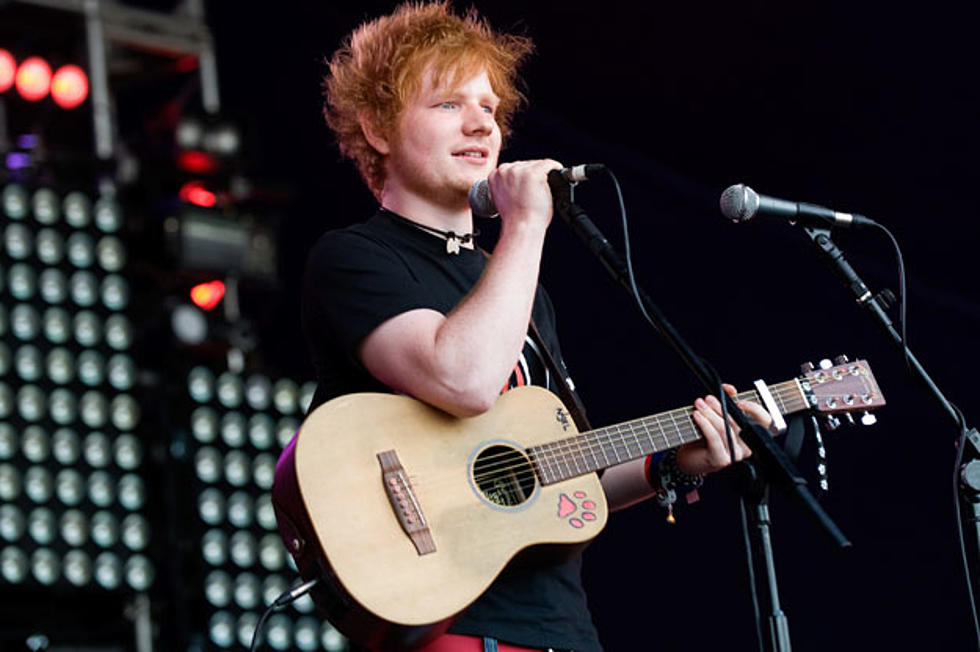 Ed Sheeran Covers Ginuwine Live