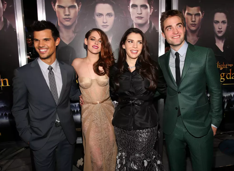 “Twilight Saga: Breaking Dawn-Part 2″ Premiere in LA [PHOTOS]