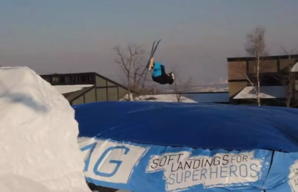 Giant Airbag Visits Spirit Mountain Giving Skiers and Snowboarders a High Flying Experience [VIDEO]