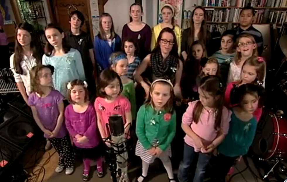 Ingrid Michaelson, Newtown Children Perform Tribute Song for Sandy Hook Victims [VIDEO]