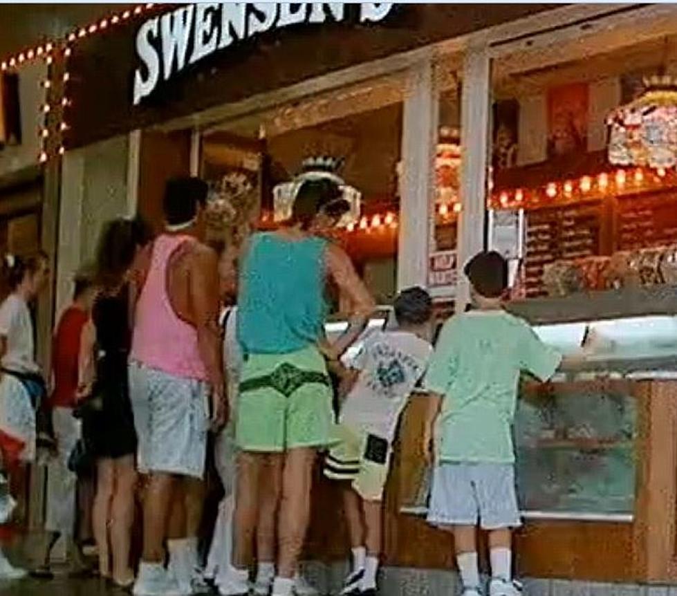 Flashback With a Typical Day at the Mall Back in the 1990’s [VIDEO]