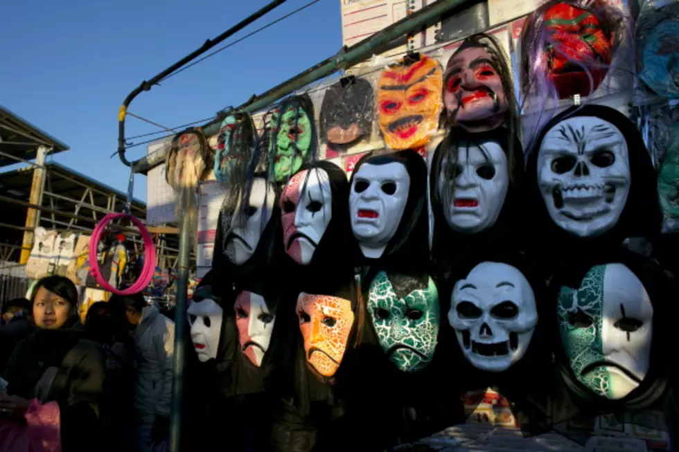 Undercover Investigation Reveals Just How Dirty Those Halloween Masks Actually Are [VIDEO]