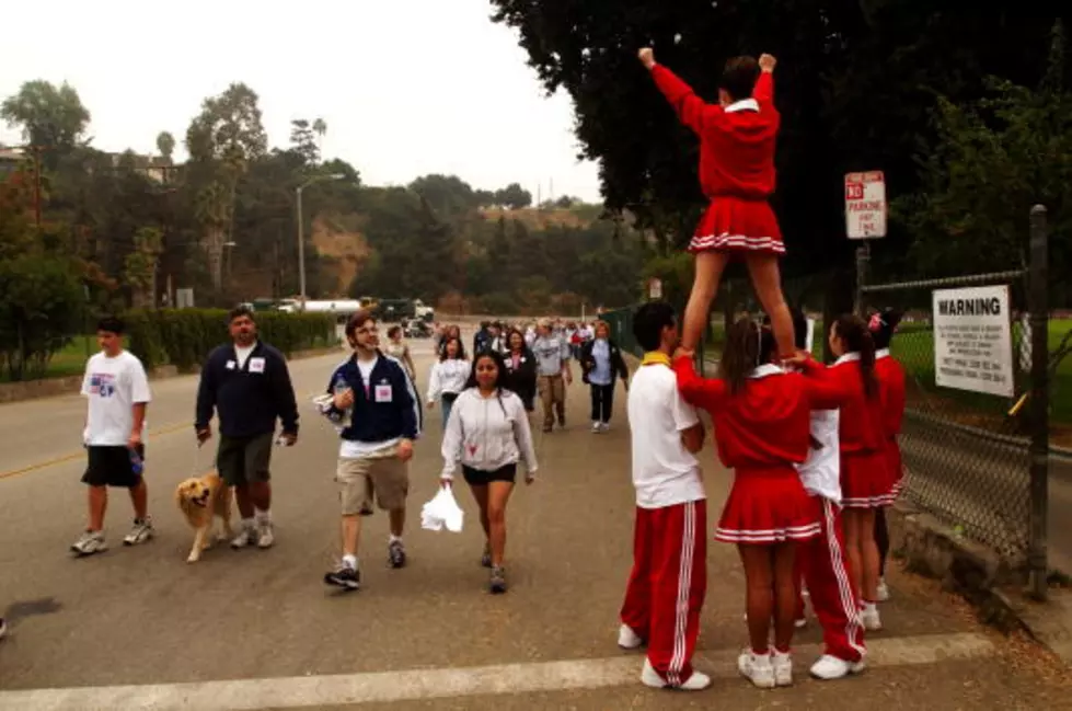 High School Cheerleader Breaks World Record for Backflips [VIDEO]