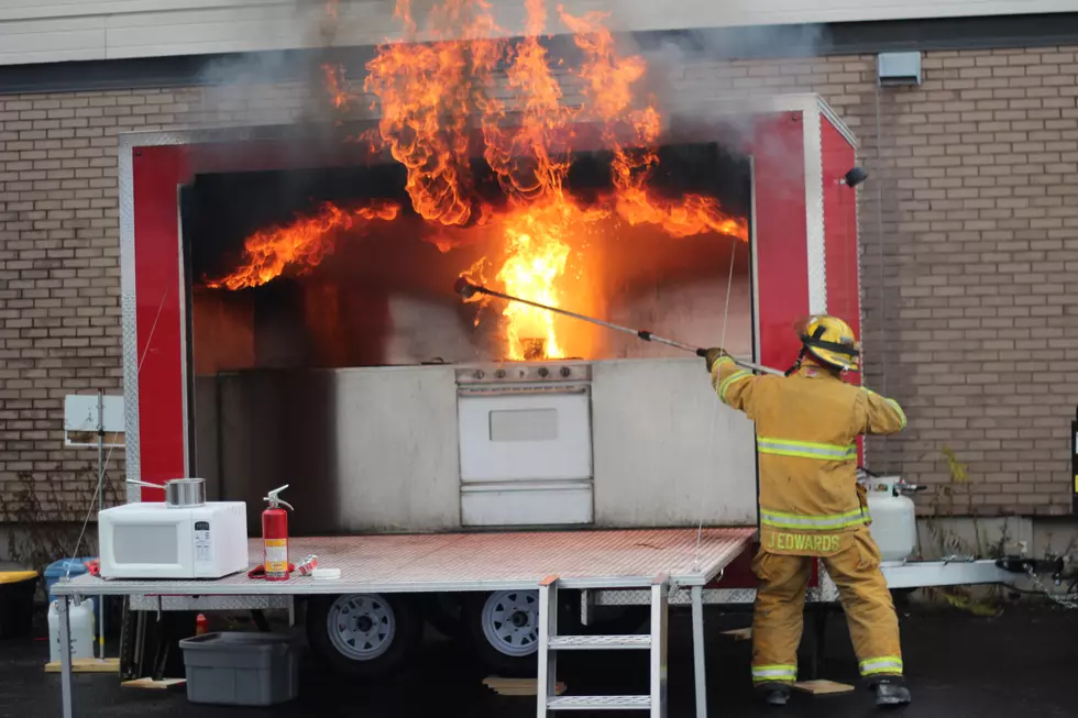 Duluth Fire Department Demonstrates How Explosive and Dangerous a Kitchen Can Be [GIF]
