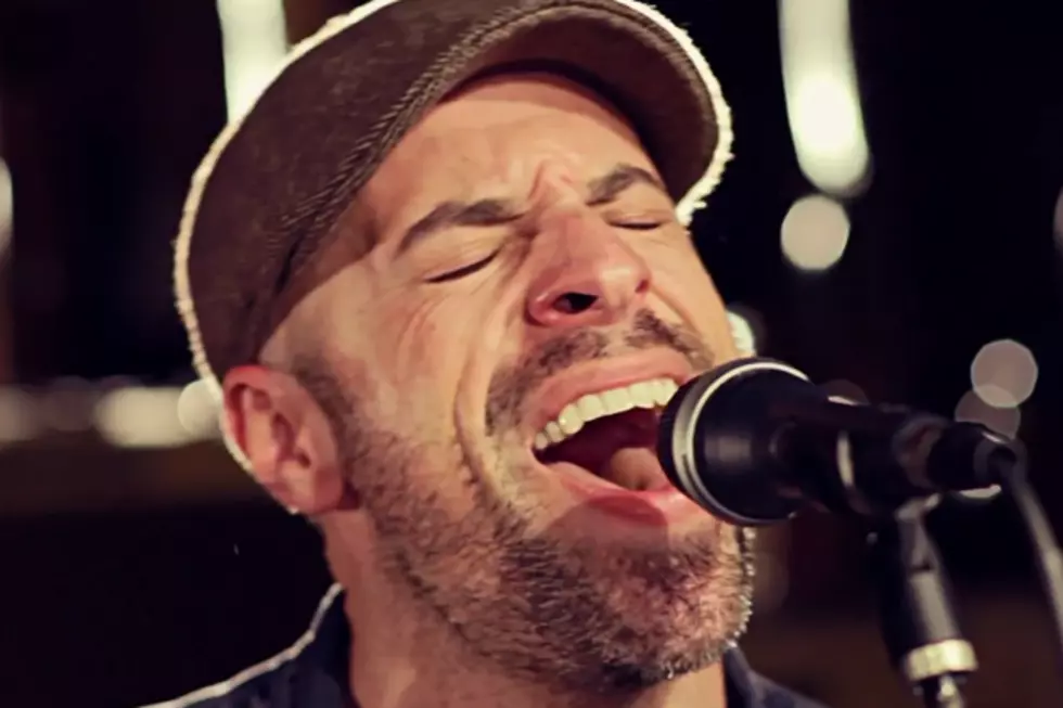 Chris Daughtry Performs Acoustic Version Of  ‘Waiting For Superman’ [VIDEO]