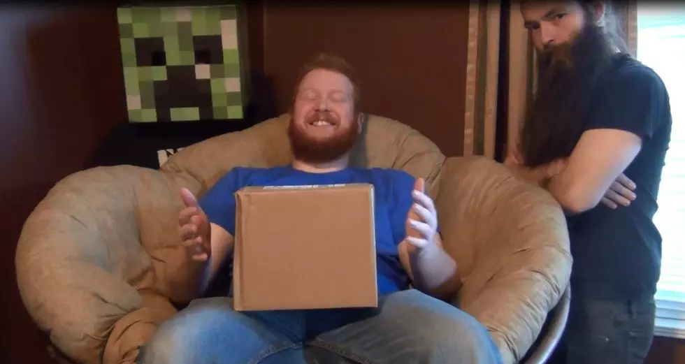 F Box Unboxing: WD February 2015 [VIDEO]