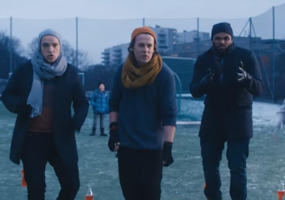 Ylvis Takes on Groups Like Pentatonix with Their New Song &#8216;A Capella&#8217;