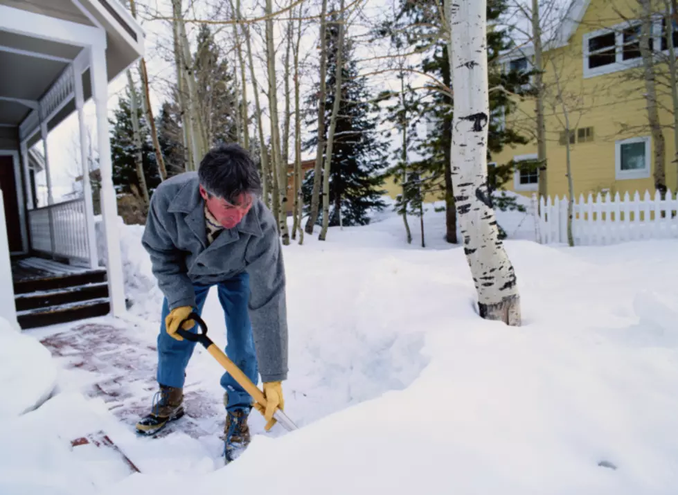 Minnesota Man Shows off His Assets While Shoveling  [VIDEO]