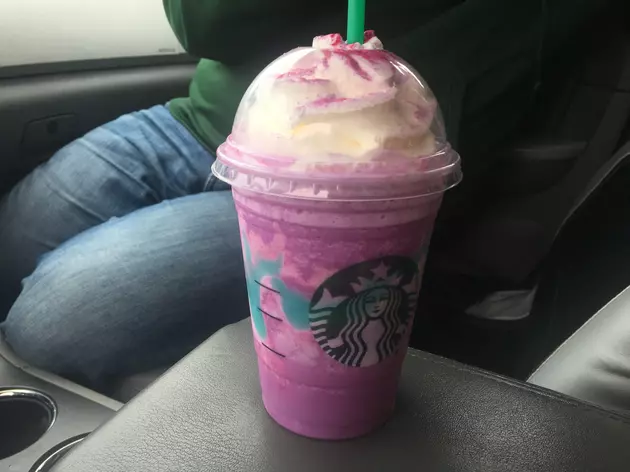 Starbucks Unicorn Frappuccino Review With Cooper &#038; Ian [VIDEO]